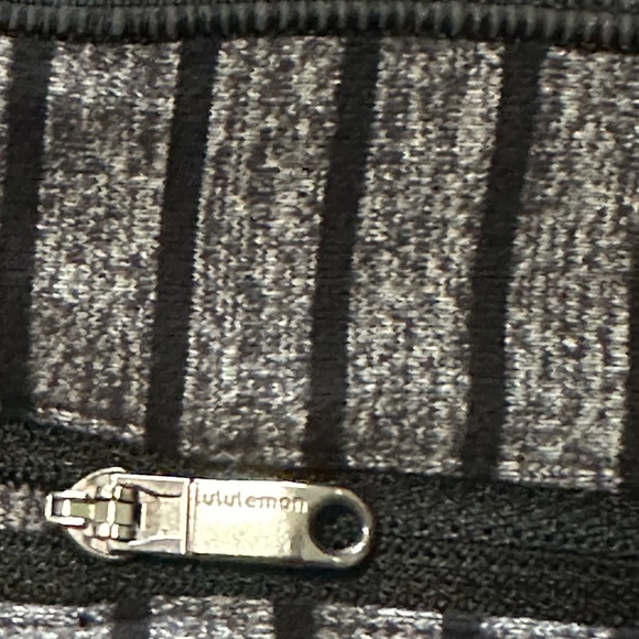 Lululemon Surge Warm 1/2 Zip - Picture 4 of 6